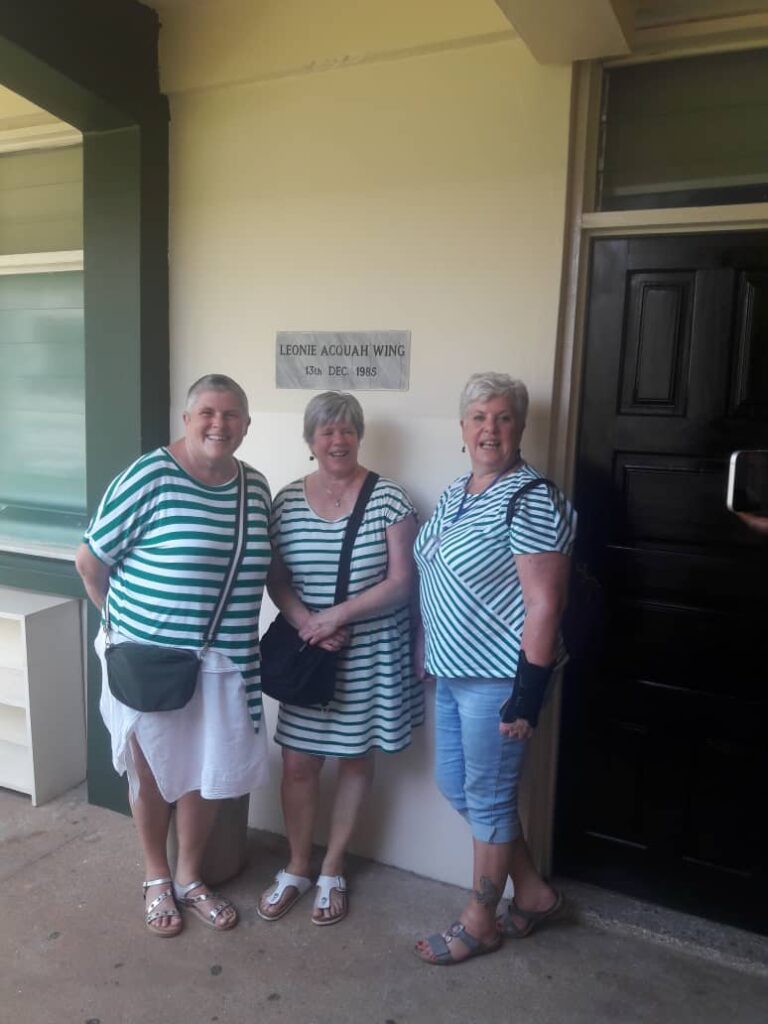 Jo, Mil en Miet.